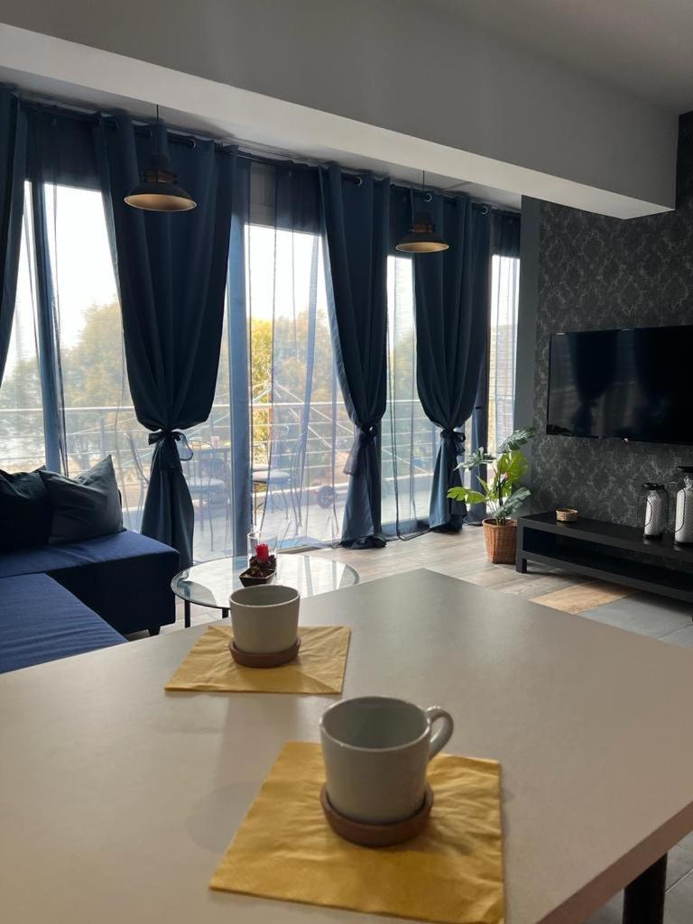 נאוי אפיבטיי Villa Intermezzo 11 Sea View מראה חיצוני תמונה